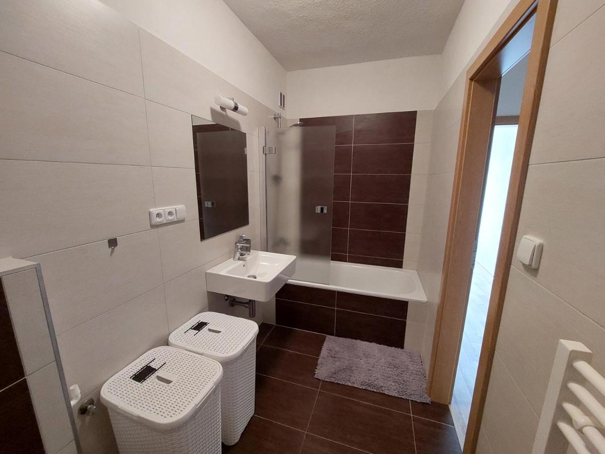 Apartman Vsemina 300 Ngoại thất bức ảnh